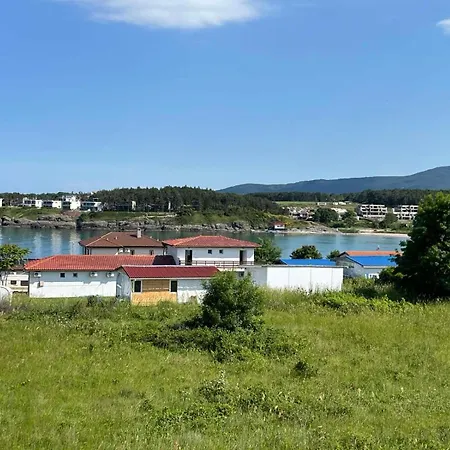 арапя Hotel Tsarevo