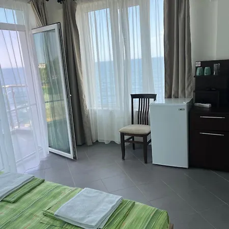 арапя فندق تساريفو